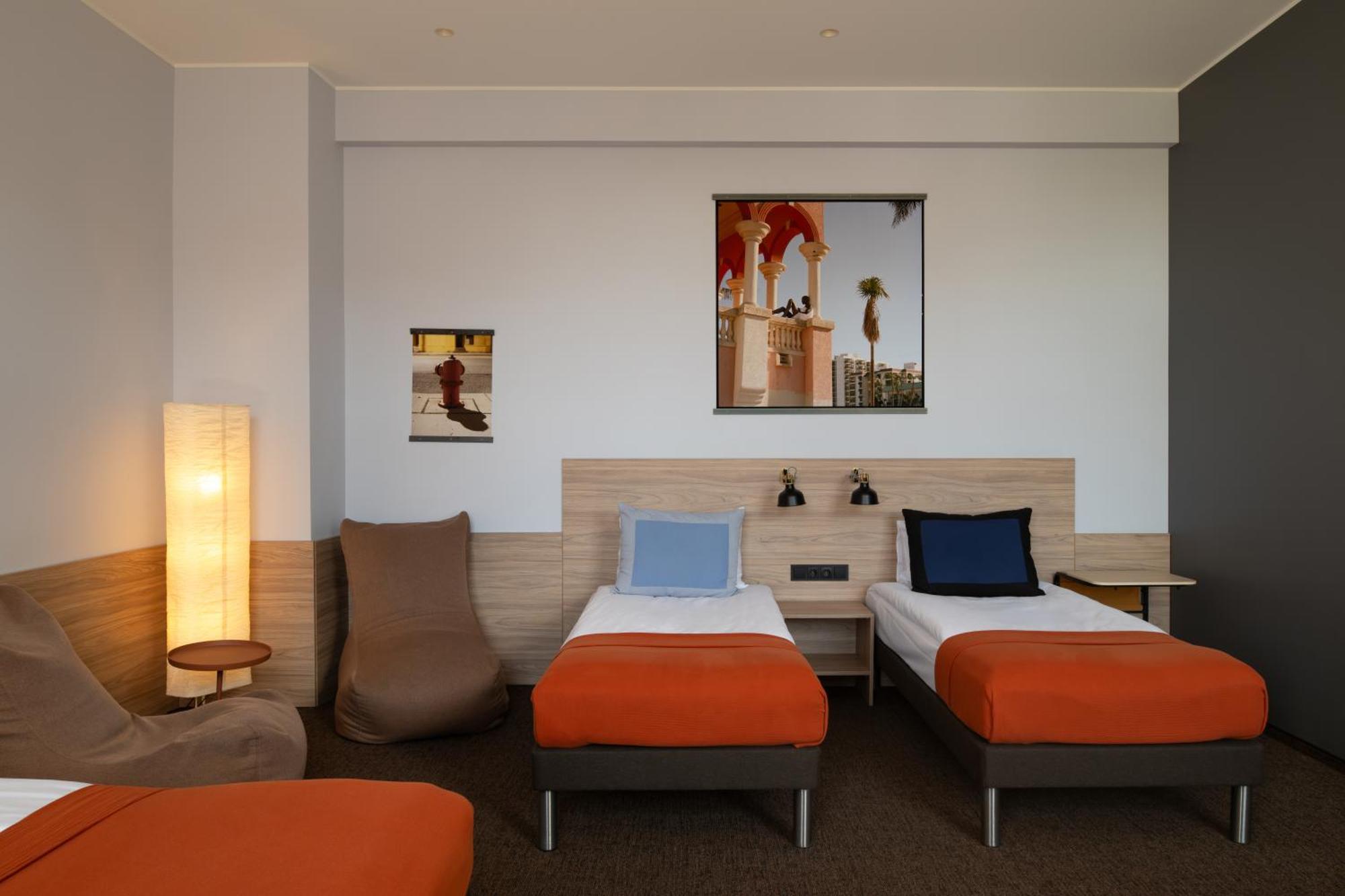 Corner Hotel 3*