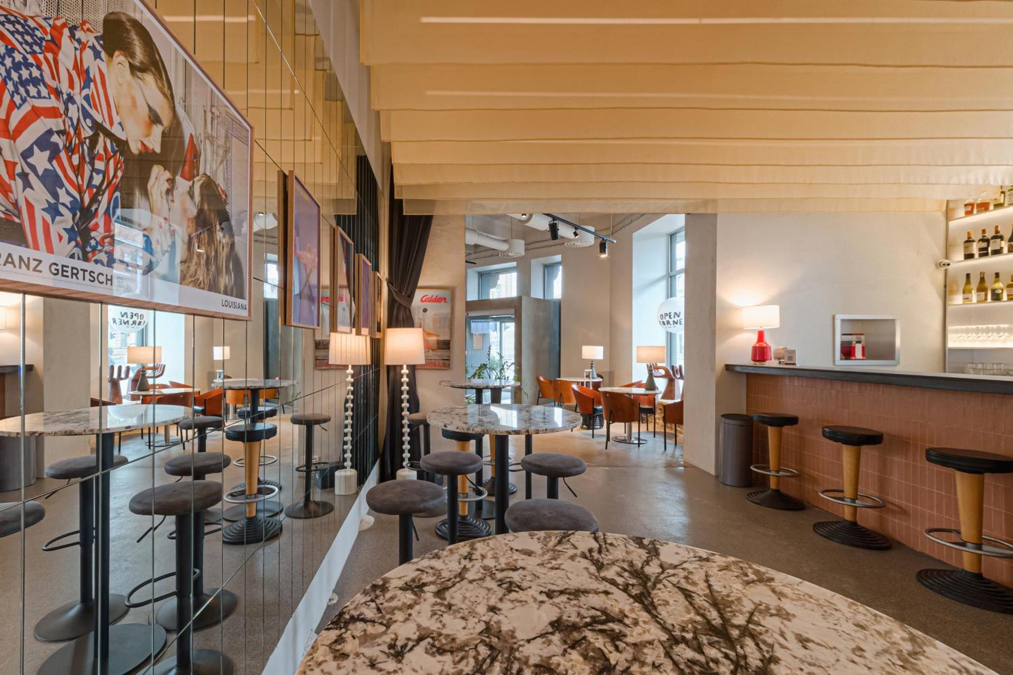 Hotell Corner 3*